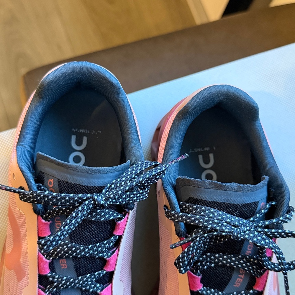 On Cloudmonster - Women’s 8.5 EUC - Picture 5 of 5